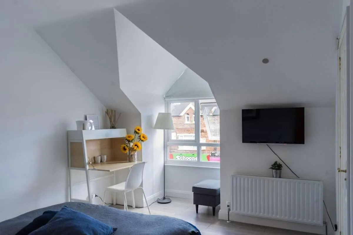 Amica Guesthouse Belfast 3*,
