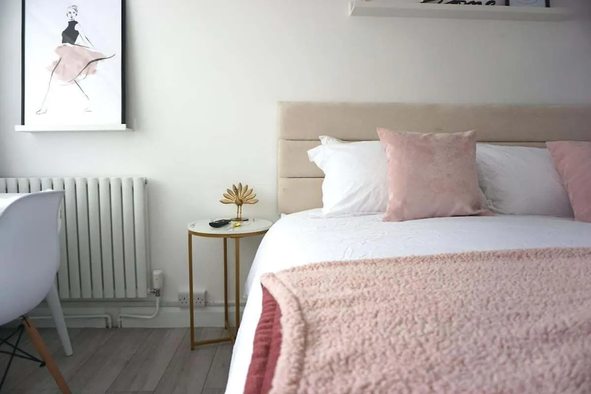 Amica Guesthouse Belfast United Kingdom
