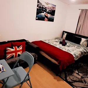 Pensión Merciful King Room, In Zone 2-3